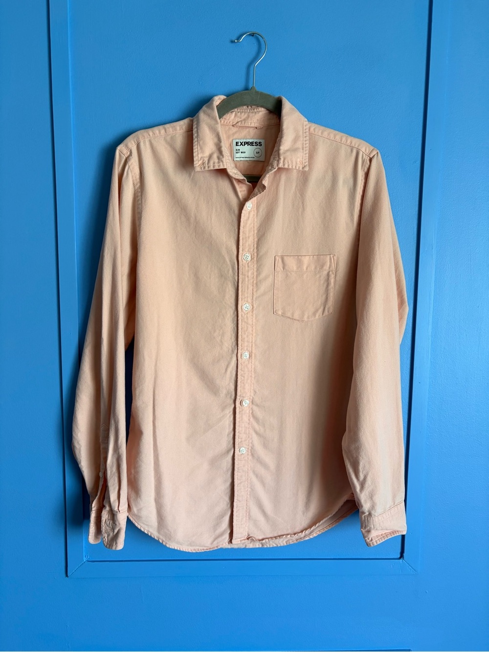 Express Men’s Peach Casual Button-Down Shirt - Slim Small